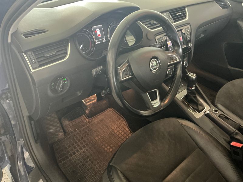 Skoda Octavia 2.0 TDI Scout 4x4 2015 – снимка 38
