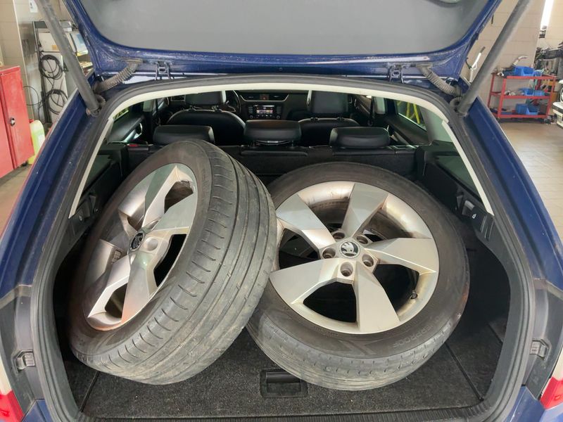 Skoda Octavia 2.0 TDI Scout 4x4 2015 – снимка 16