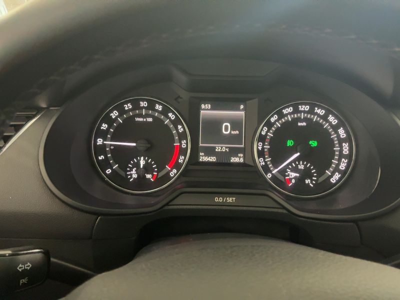 Skoda Octavia 2.0 TDI Scout 4x4 2015 – снимка 19