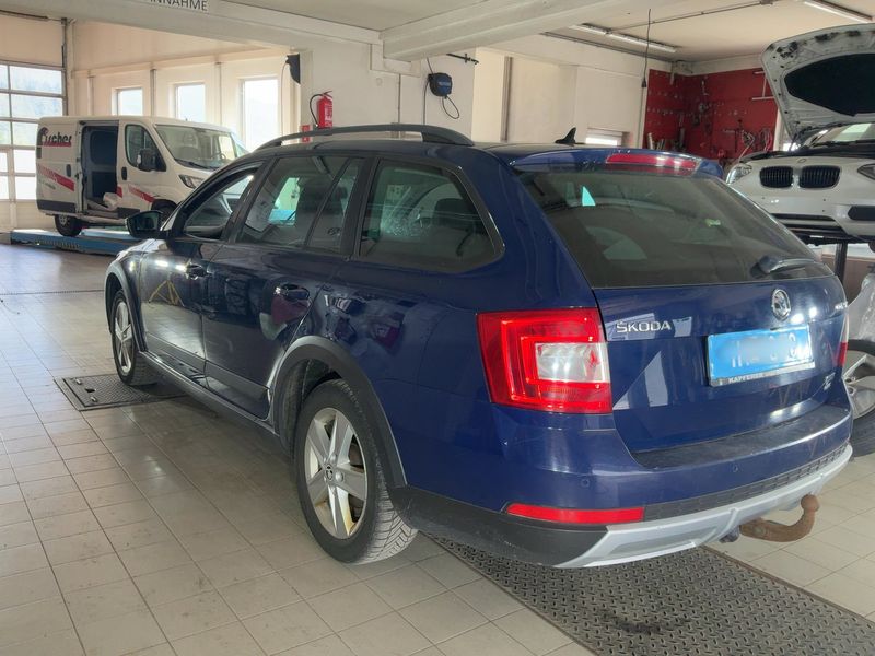 Skoda Octavia 2.0 TDI Scout 4x4 2015 – снимка 6