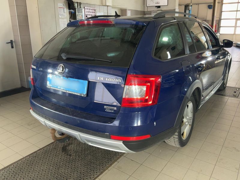 Skoda Octavia 2.0 TDI Scout 4x4 2015 – снимка 8