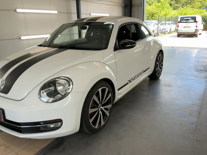 Volkswagen Beetle 2.0 TSI Sport 2011 – снимка 2