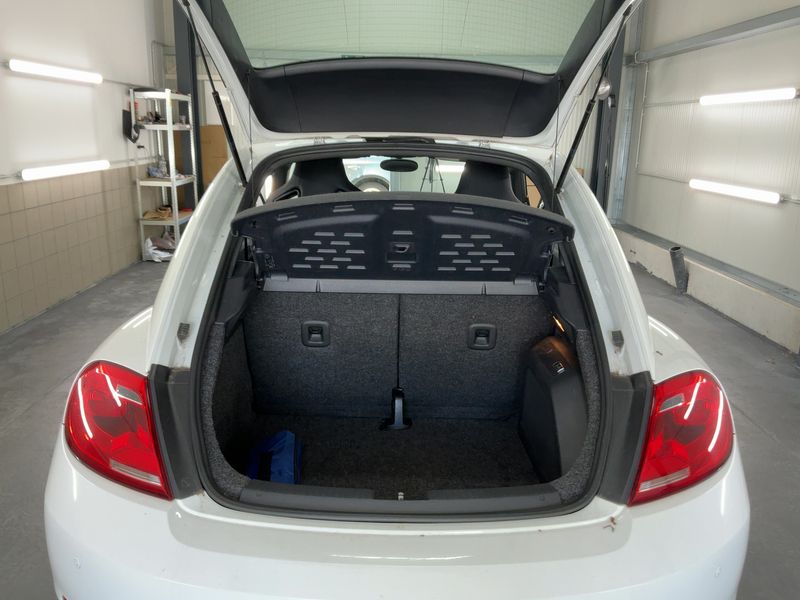 Volkswagen Beetle 2.0 TSI Sport 2011 – снимка 15