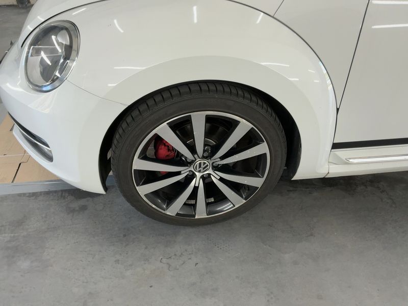 Volkswagen Beetle 2.0 TSI Sport 2011 – снимка 3