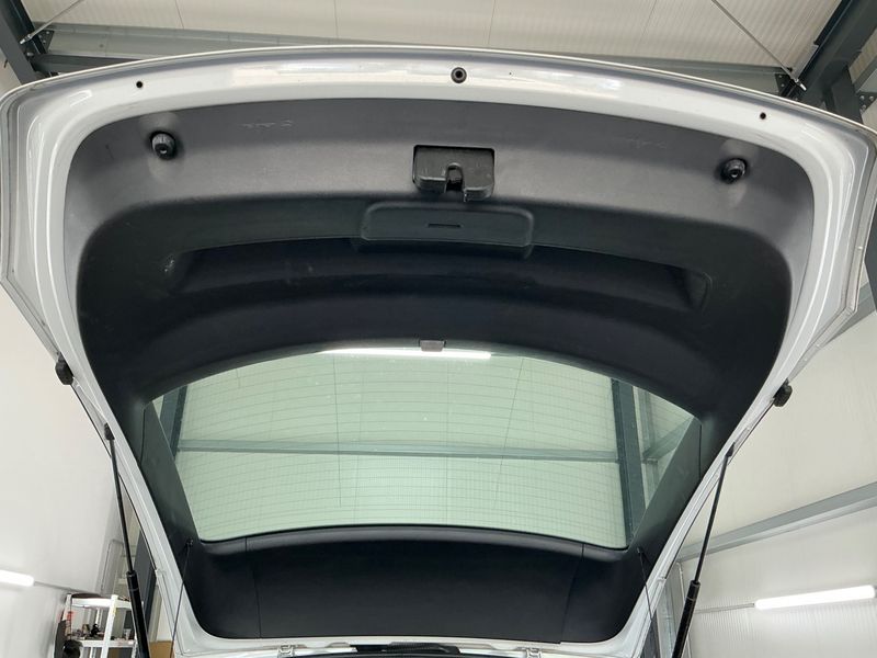 Volkswagen Beetle 2.0 TSI Sport 2011 – снимка 28