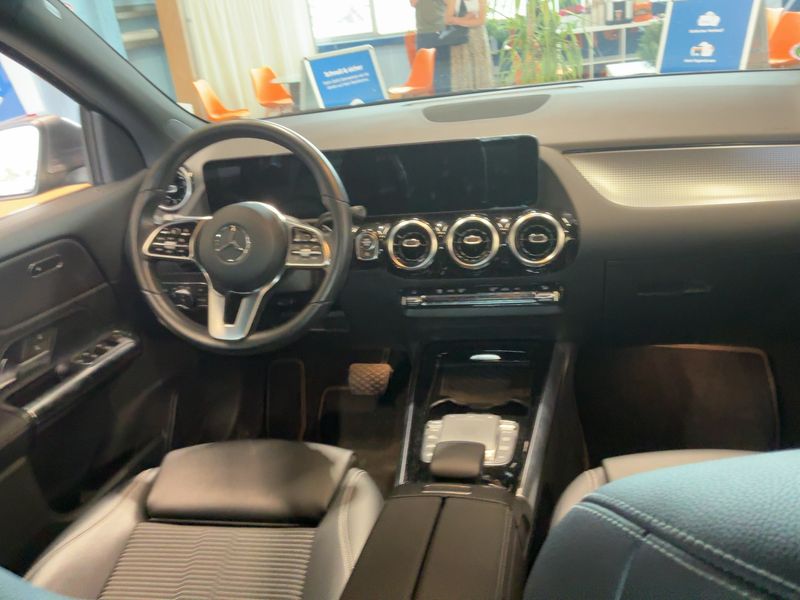 Mercedes-Benz GLA-Klasse GLA 200 Progressive 2021 – снимка 18