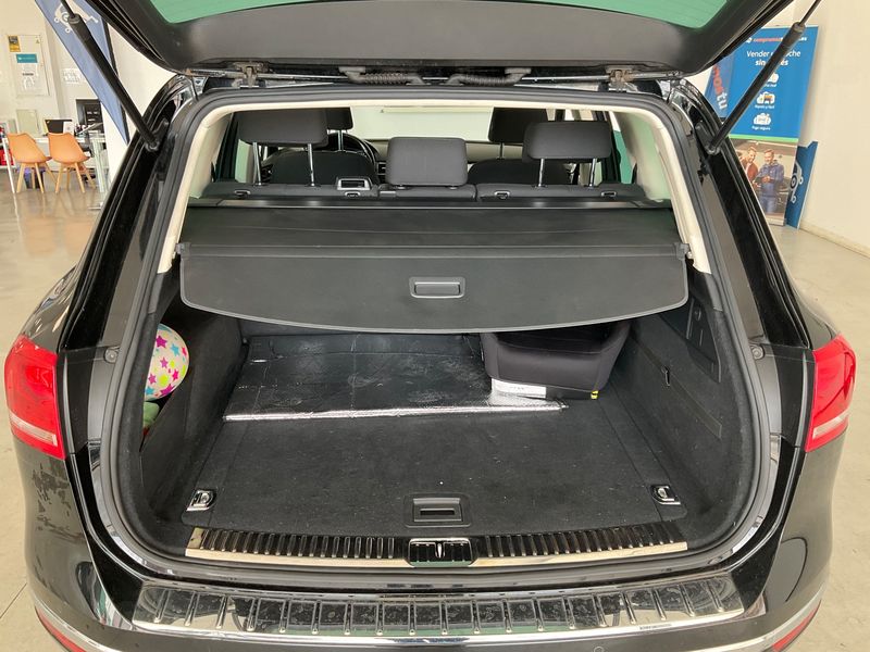 Volkswagen Touareg 3.0 V6 TDI BlueMotion Tech 2015 – снимка 15
