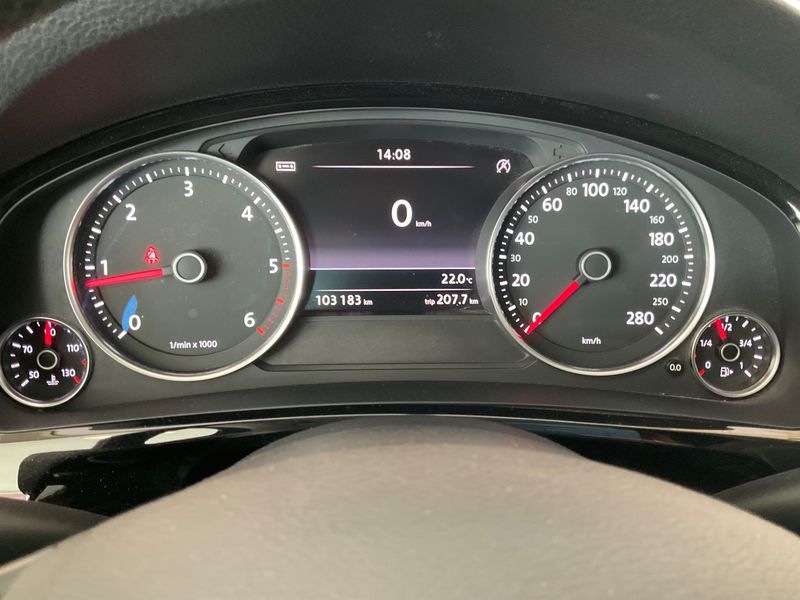 Volkswagen Touareg 3.0 V6 TDI BlueMotion Tech 2015 – снимка 18