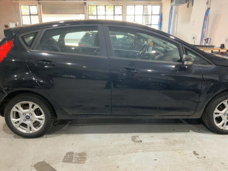 Ford Fiesta 1.0 Trend 2017 – снимка 10