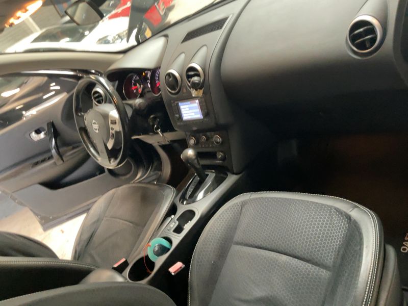 Nissan Qashqai 1.2 Acenta 2013 – снимка 17