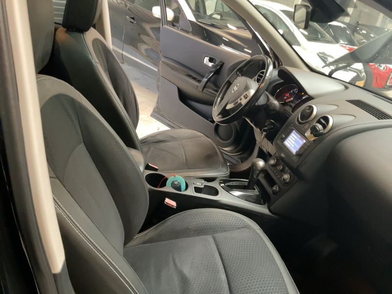Nissan Qashqai 1.2 Acenta 2013 – снимка 16