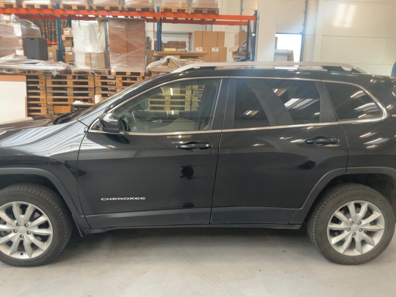 Jeep Cherokee 2.2 M-Jet Limited 4WD 2016 – снимка 4
