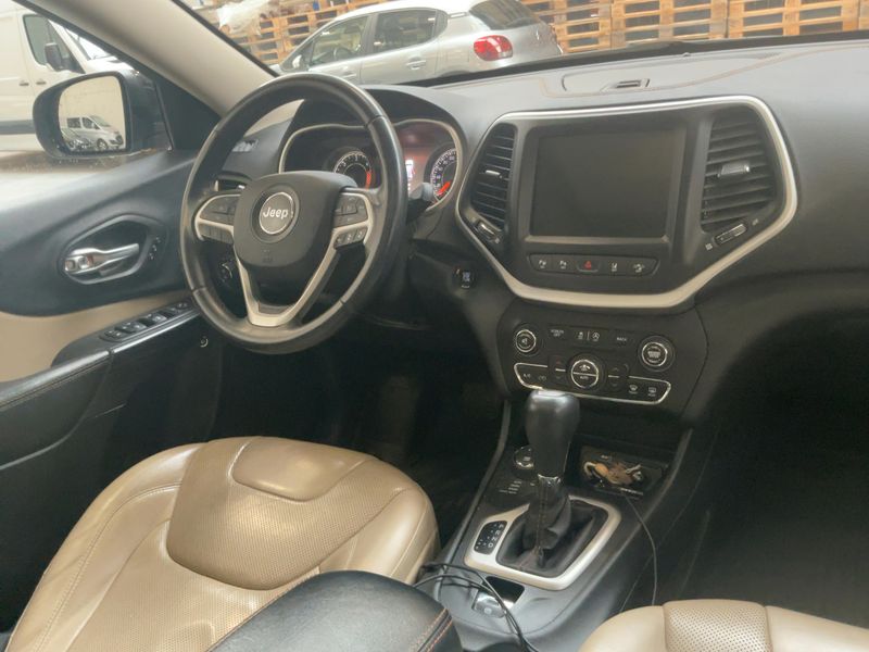 Jeep Cherokee 2.2 M-Jet Limited 4WD 2016 – снимка 17