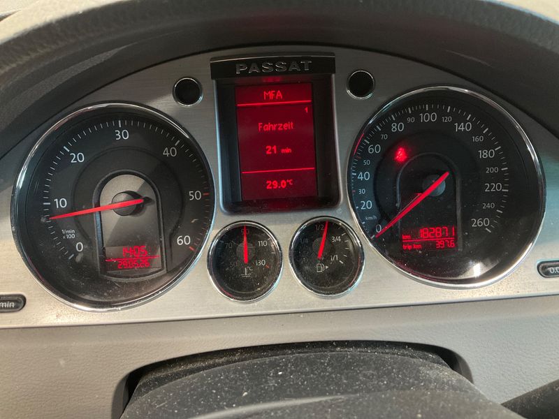 Volkswagen Passat 2.0 TDI Highline 2007 – снимка 4