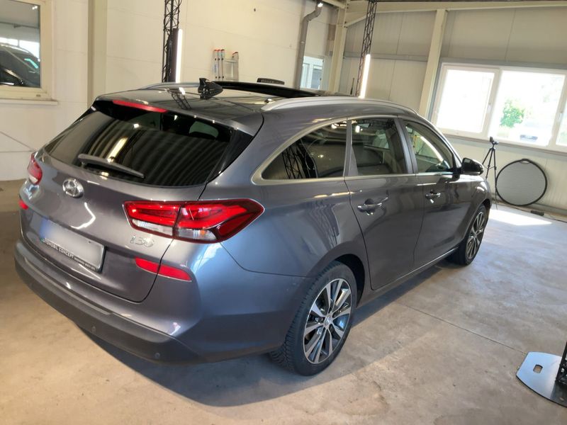 Hyundai i30 1.6 CRDi Premium 2019 – снимка 9