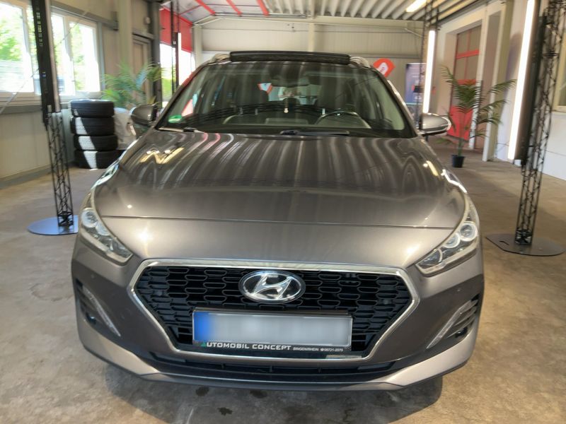 Hyundai i30 1.6 CRDi Premium 2019 – снимка 15