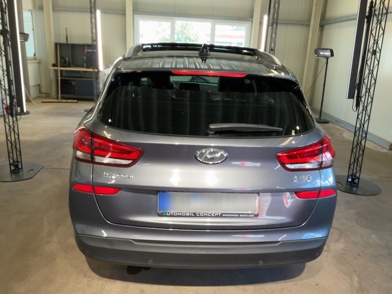 Hyundai i30 1.6 CRDi Premium 2019 – снимка 8