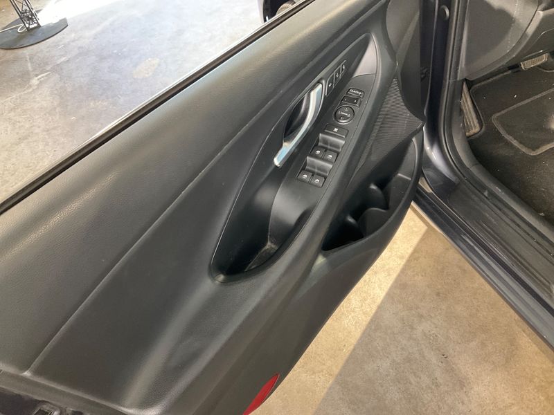 Hyundai i30 1.6 CRDi Premium 2019 – снимка 26