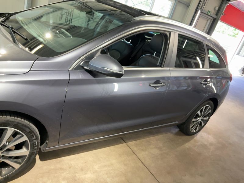 Hyundai i30 1.6 CRDi Premium 2019 – снимка 4