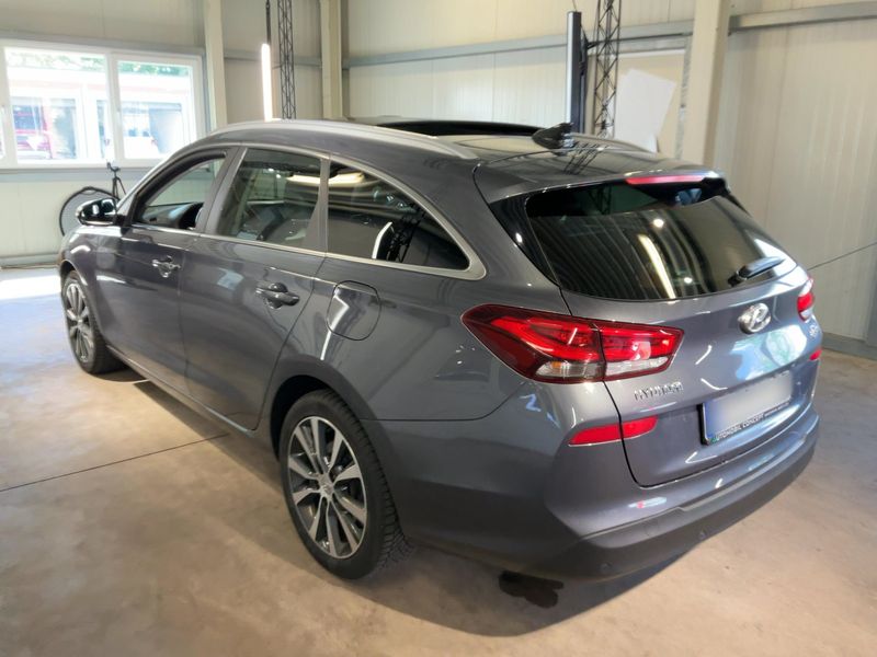 Hyundai i30 1.6 CRDi Premium 2019 – снимка 7