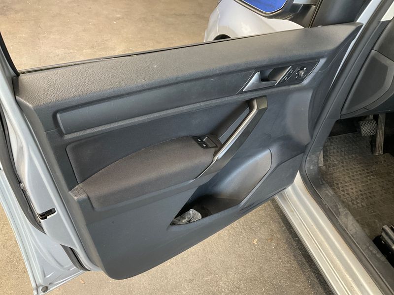 Volkswagen Caddy 1.4 TSI Comfortline BlueMotion Tech 2019 – снимка 22