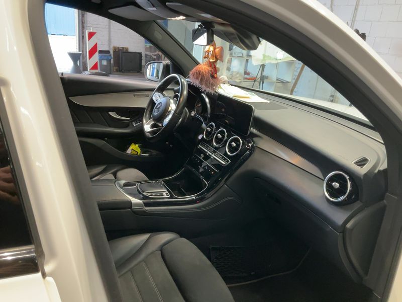 Mercedes-Benz GLC-Klasse GLC 220 d 4Matic AMG Line 2020 – снимка 17