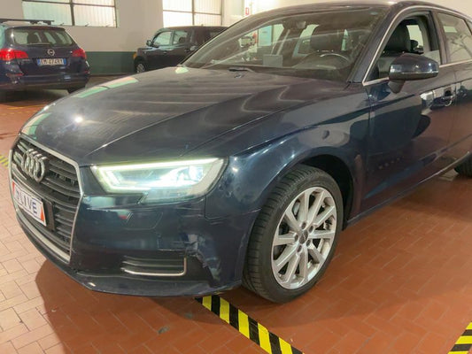 Audi A3 Sportback 1.6 TDI Design 2018 – снимка на щета 2