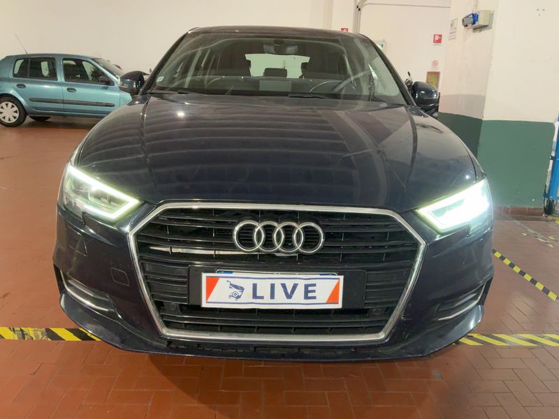 Audi A3 Sportback 1.6 TDI Design 2018 – снимка на щета 14