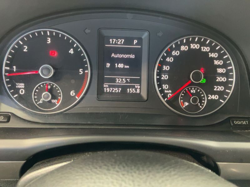 Volkswagen Touran 1.6 TDI Trendline 2013 – снимка 18