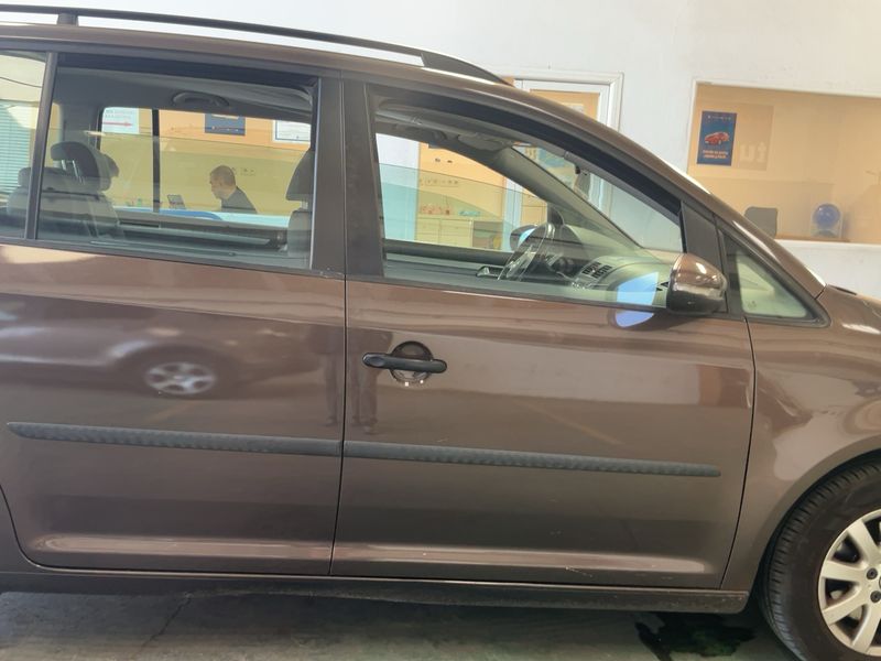 Volkswagen Touran 1.6 TDI Trendline 2013 – снимка 7