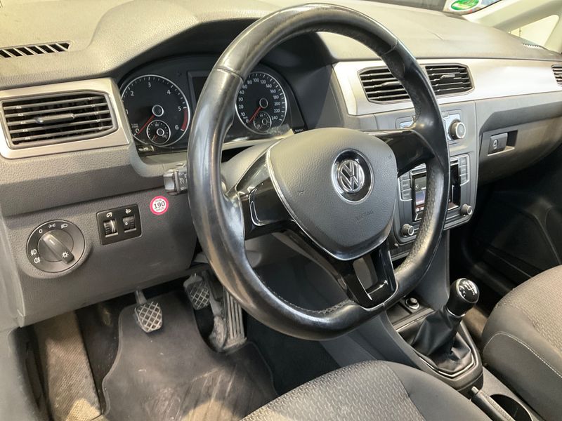 Volkswagen Caddy 2.0 TDI Trendline BlueMotion Tech 2018 – снимка 43
