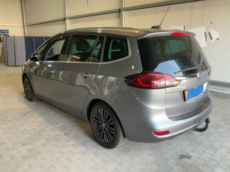 Opel Zafira Tourer 2.0 CDTI Innovation 2019 – снимка 6