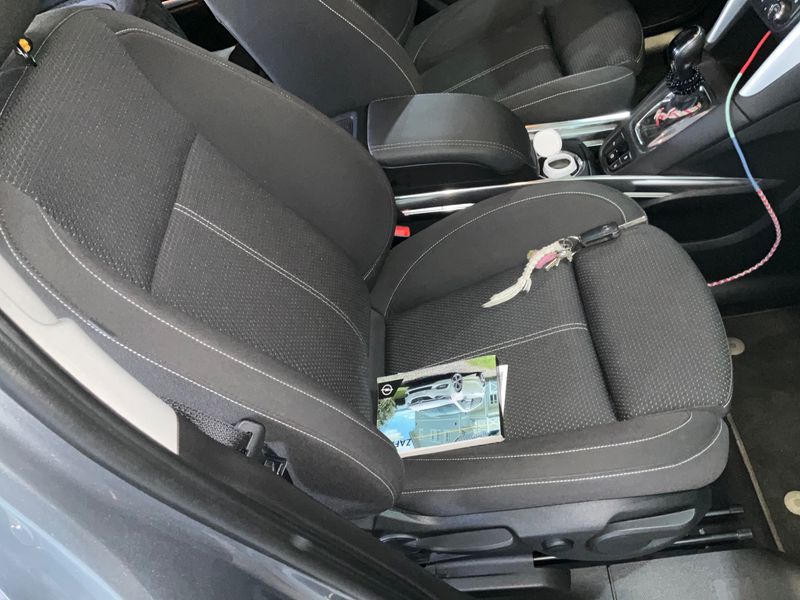 Opel Zafira Tourer 2.0 CDTI Innovation 2019 – снимка 26