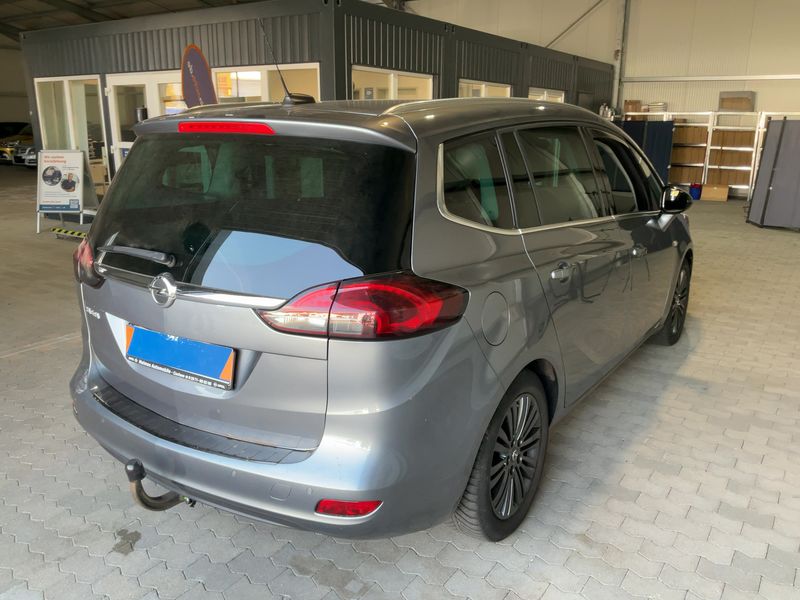Opel Zafira Tourer 2.0 CDTI Innovation 2019 – снимка 8