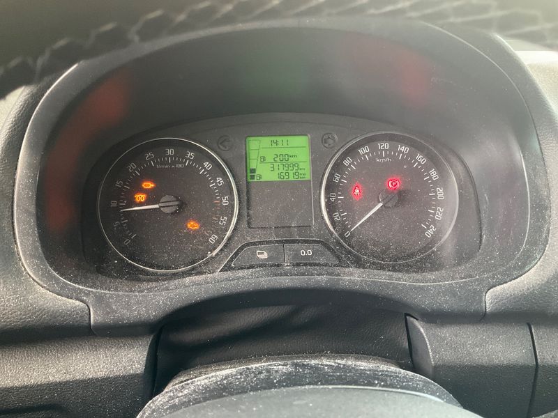 Skoda Roomster 1.6 TDI Fresh 2013 – снимка 4