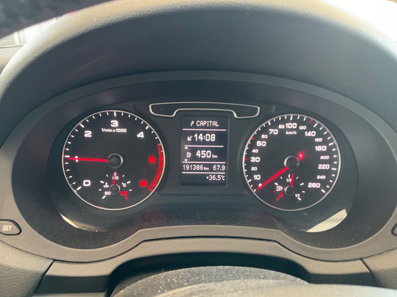 Audi Q3 2.0 TDI quattro 2013 – снимка 18