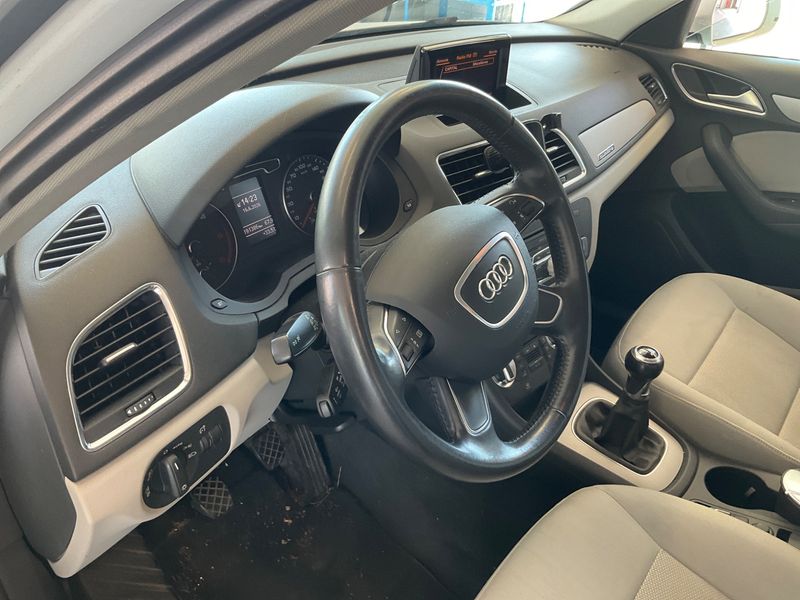 Audi Q3 2.0 TDI quattro 2013 – снимка 22