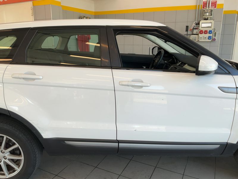 Land Rover Evoque 2.2 Td4 Pure 2014 – снимка 10