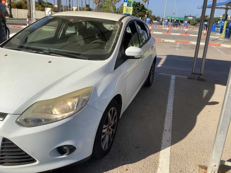 Ford Focus 1.6 TDCi Trend 2012 – снимка 2