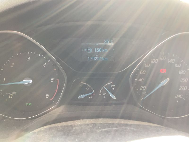 Ford Focus 1.6 TDCi Trend 2012 – снимка 18