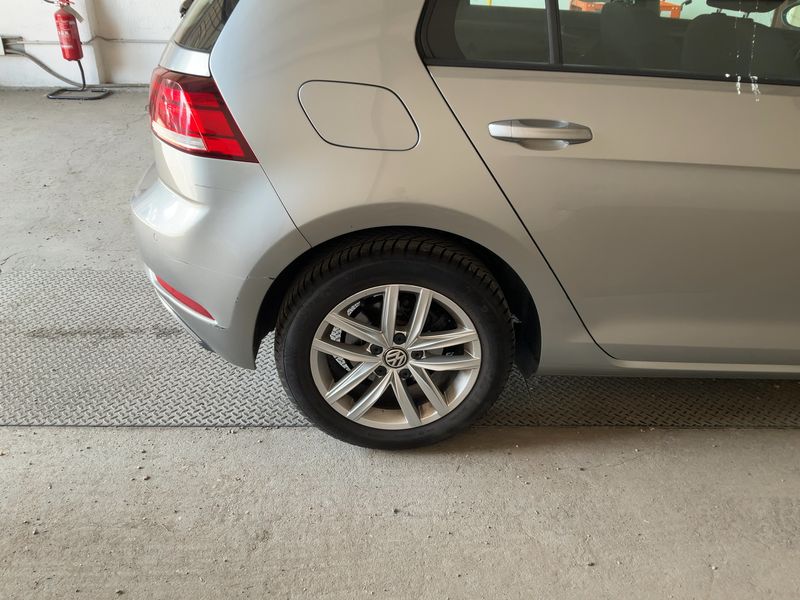 Volkswagen Golf VII 1.6 TDI Business BlueMotion Tech 2017 – снимка 9