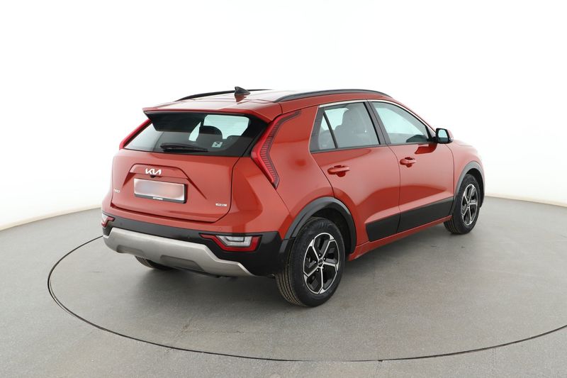 Kia Niro 1.6 Plug-in Hybrid Drive 2023 – снимка 8