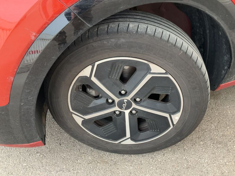 Kia Niro 1.6 Plug-in Hybrid Drive 2023 – снимка 3