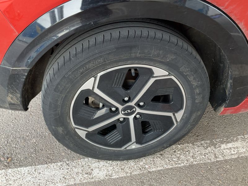 Kia Niro 1.6 Plug-in Hybrid Drive 2023 – снимка 9
