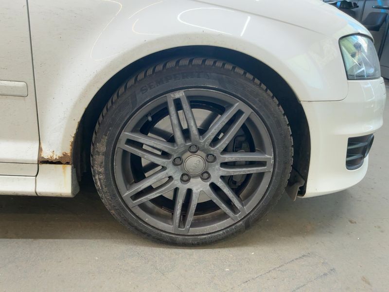 Audi S3 Sportback 2.0 TFSI quattro 2010 – снимка 11