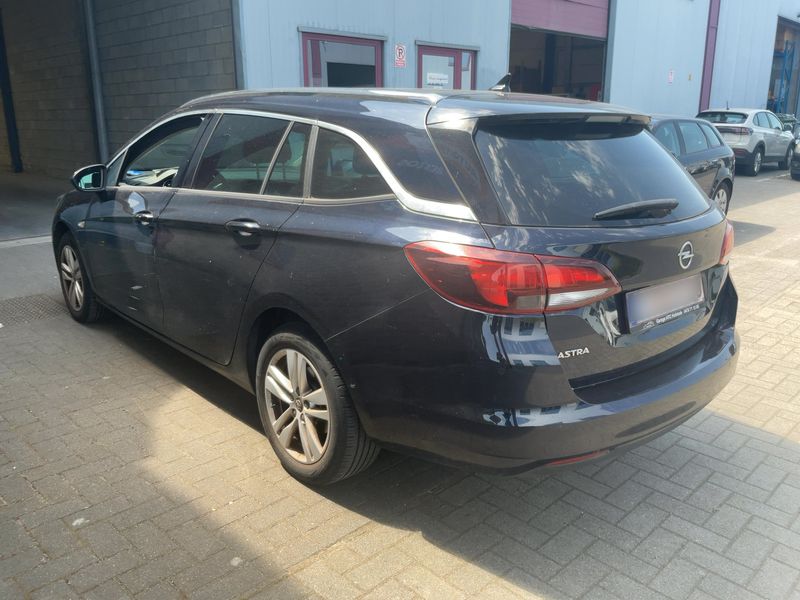 Opel Astra 1.4 SIDI Turbo Elite Start/Stop 2019 – снимка 6