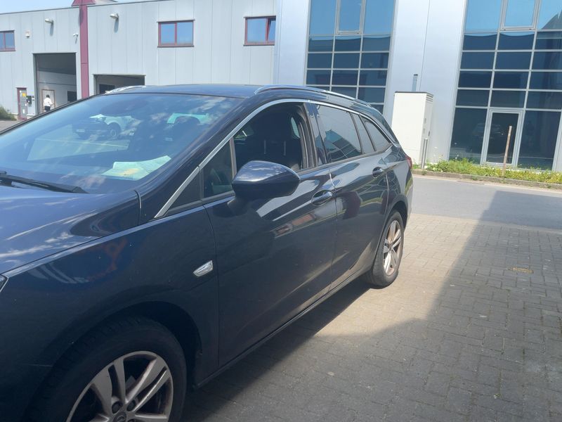 Opel Astra 1.4 SIDI Turbo Elite Start/Stop 2019 – снимка 2