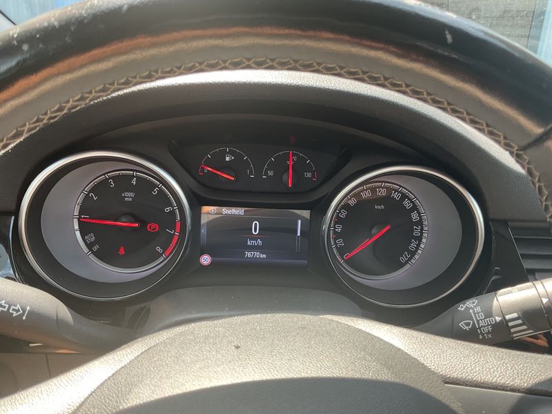 Opel Astra 1.4 SIDI Turbo Elite Start/Stop 2019 – снимка 18