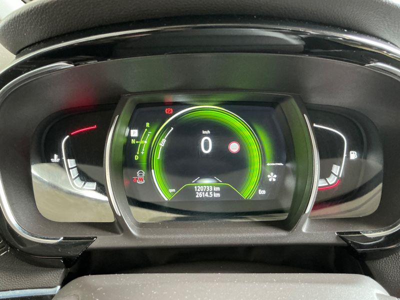 Renault Espace 1.6 dCi Energy Initiale Paris 2016 – снимка 18