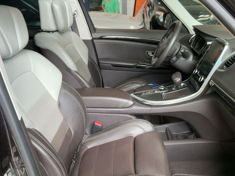 Renault Espace 1.6 dCi Energy Initiale Paris 2016 – снимка 16